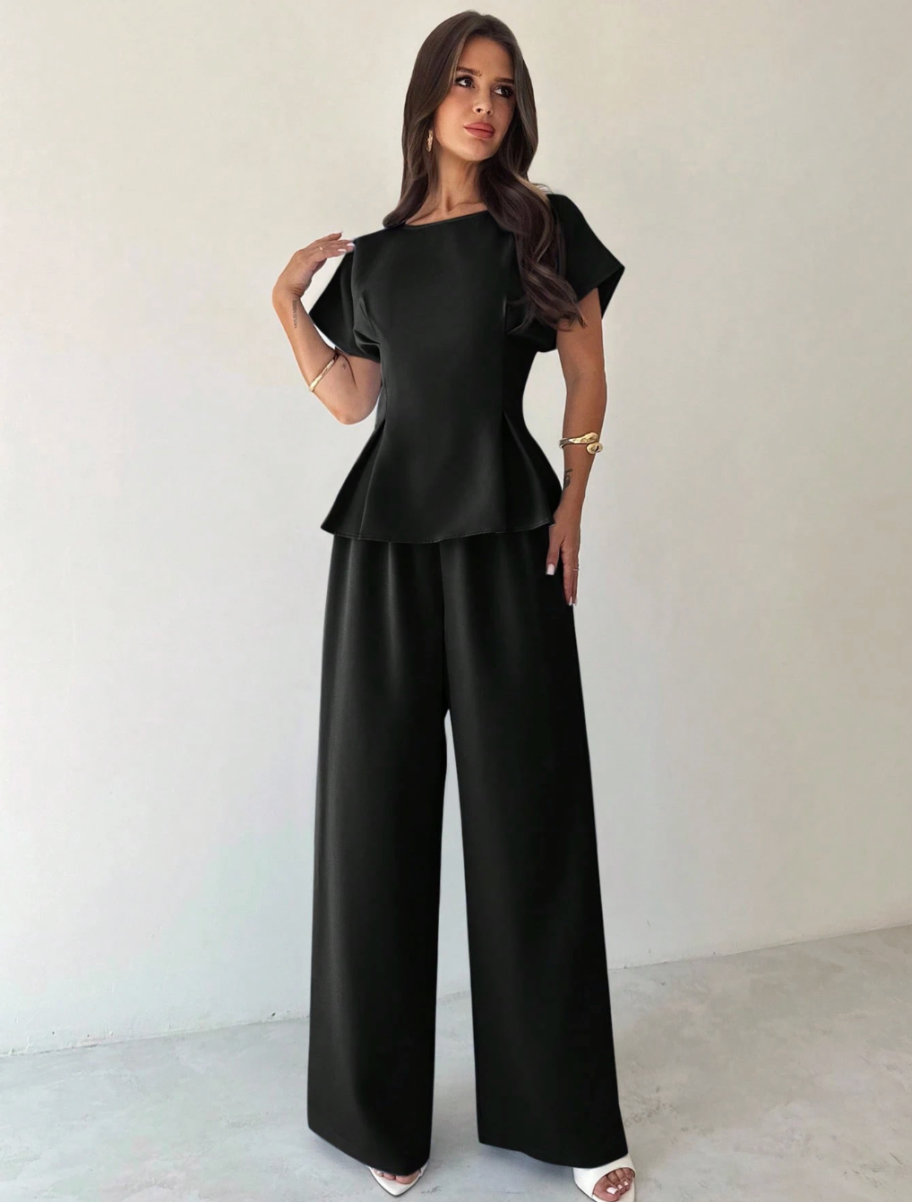 Set The Eternal - Vintage Elegance. Modern Comfort. Pure Escape.