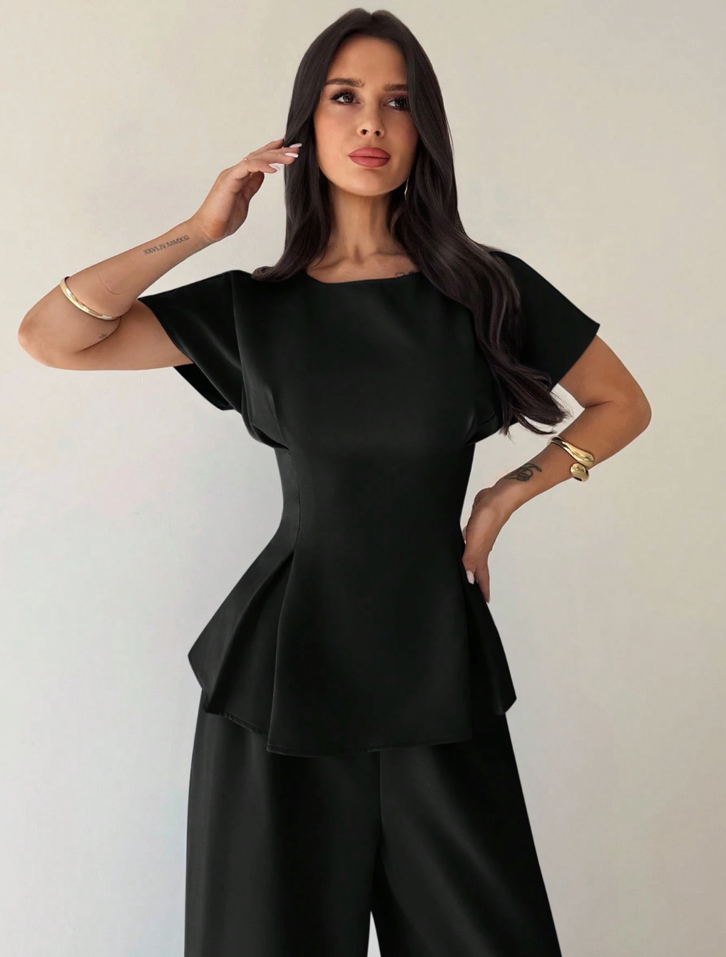 Set The Eternal - Vintage Elegance. Modern Comfort. Pure Escape.