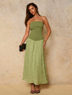 The All-Season Ruffle Maxi - Elegance That Transcends the Calendar.